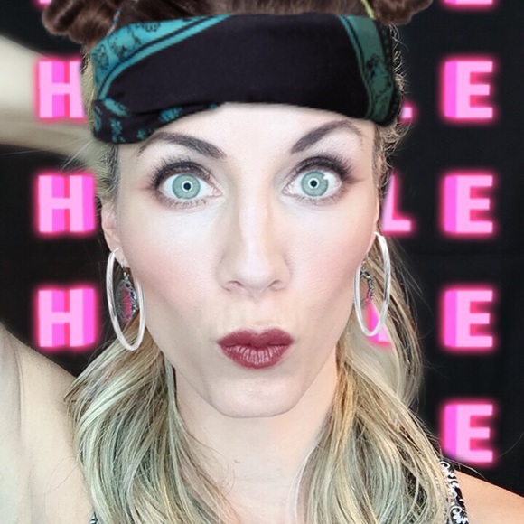 Meet your Posher, Jaime - Picture 7 of 8